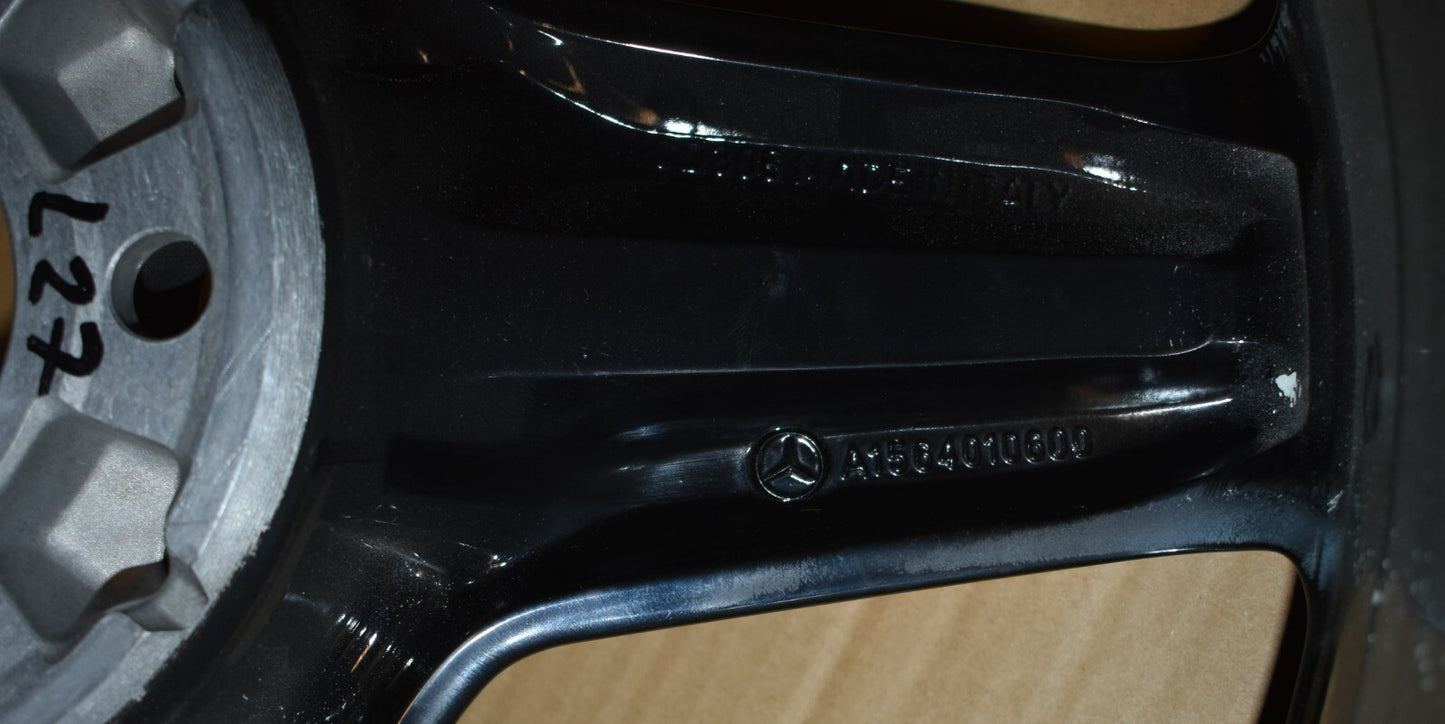 1x Original Mercedes w156 GLA Alufelge A1564010600 8Jx19 ET43,5