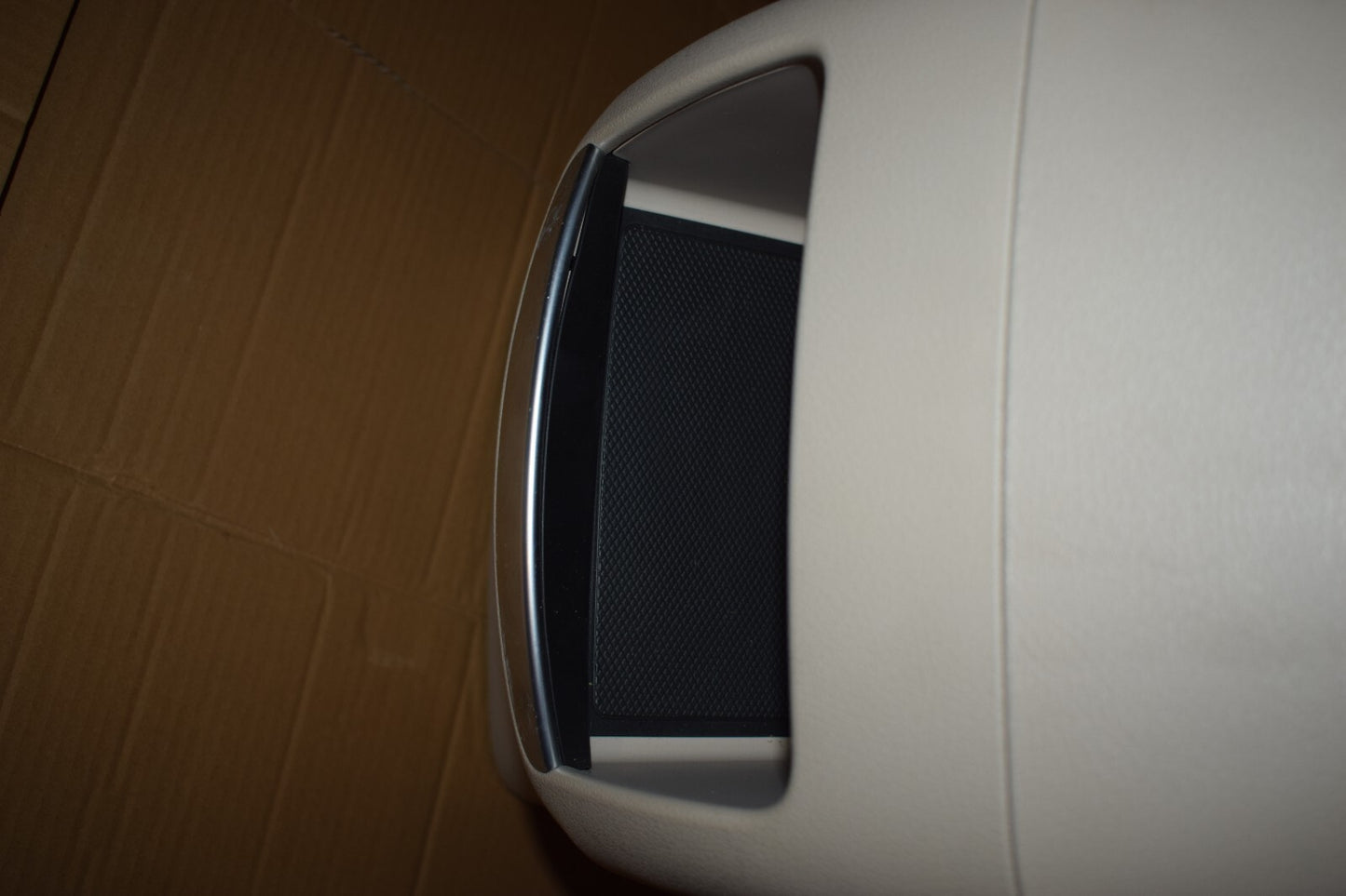 Original Mercedes w447 V Klasse Mittelkonsole Kühlbox Ablagefach Beige