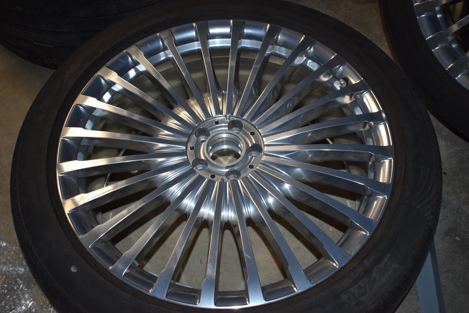 Original Mercedes MAYBACH X167 GLS Komplettradsatz Räder Felgen 22"