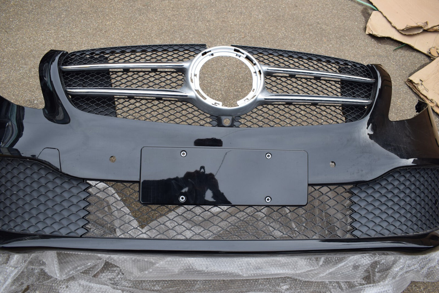 Original Mercedes w447 V Klasse Stoßstange vorne Obsidianschwarz Mopf 1 Grill