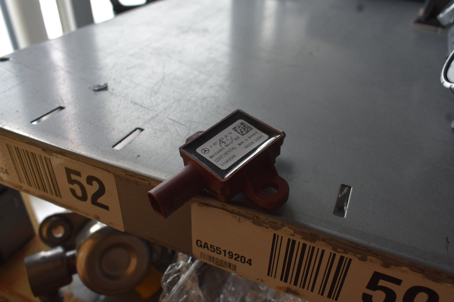 1x Original Mercedes Drucksensor Dußgängerschutz a2579050000