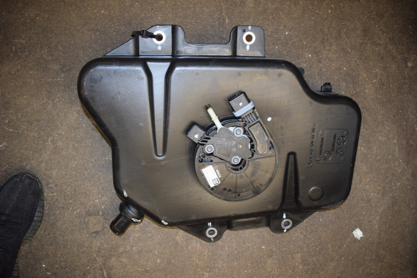 Original Mercedes w447 Tank AdBlue Behälter a4474700115
