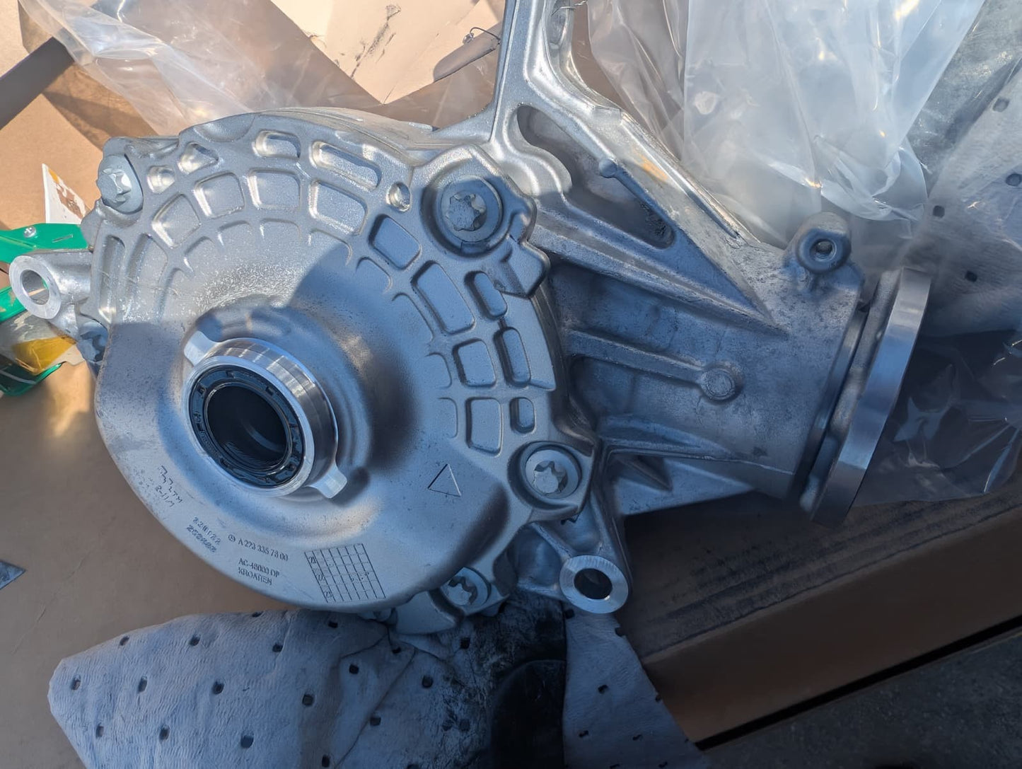 Original Mercedes w254 GLC 300de Vorderachsgetriebe OM654 Allrad A2233302403