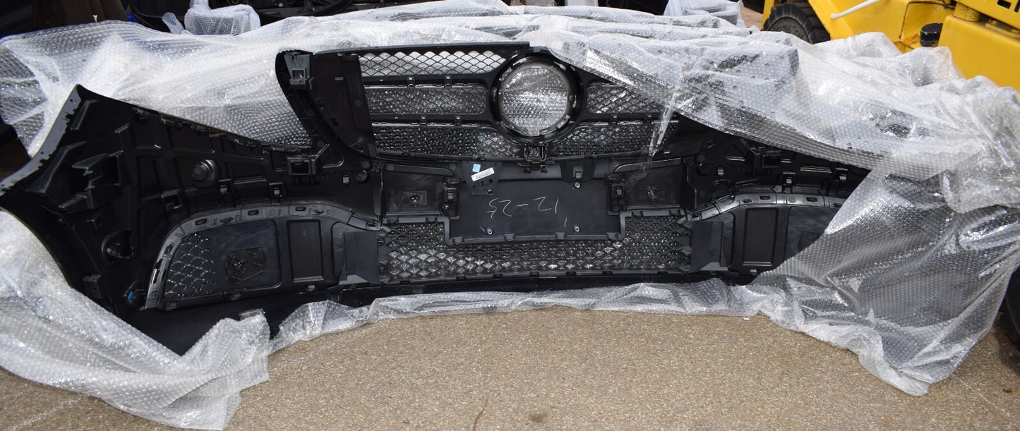 Original Mercedes w447 V Klasse Stoßstange vorne Obsidianschwarz Mopf 1 Grill