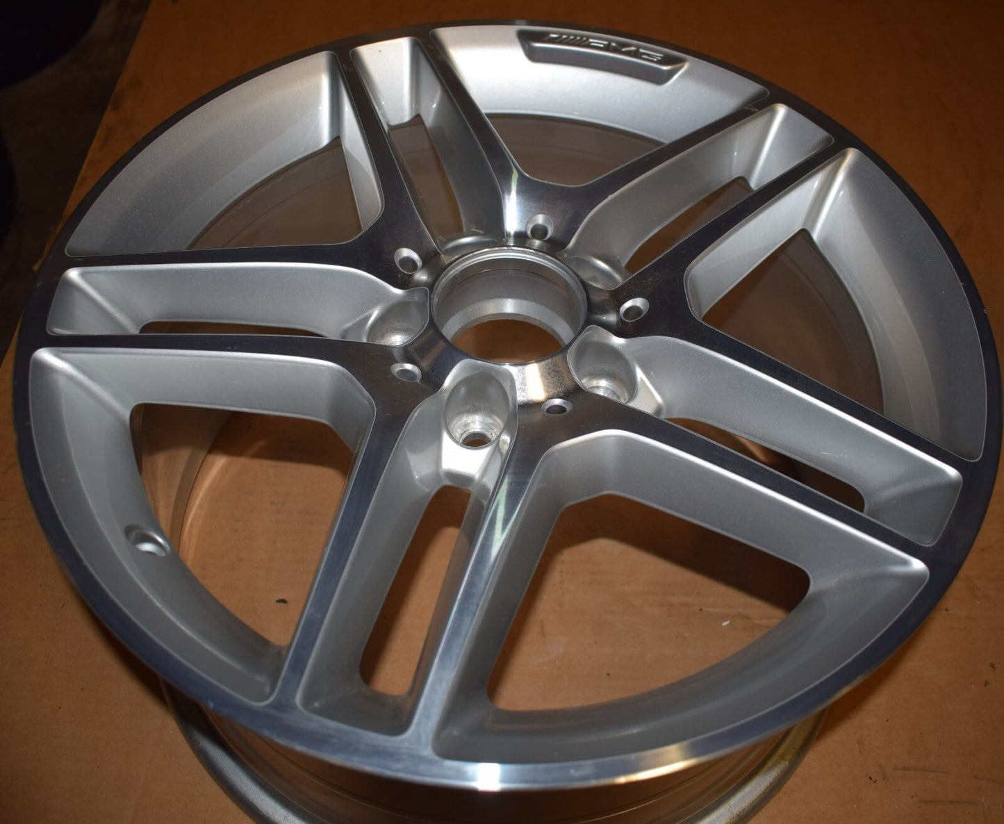 1x Original Mercedes w204 C Klasse Alufelge 17 Zoll a2044012400 8,5Jx17 Et58