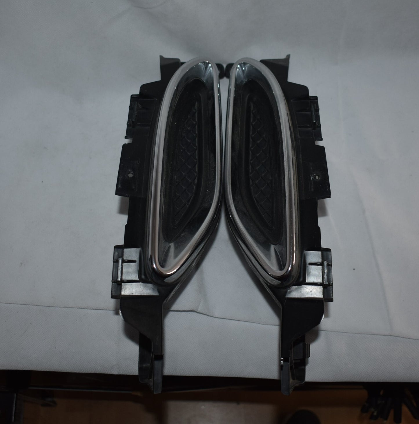 Original Mercedes rechts links Auspuffblende Blende a2388850501 E Coupe w238