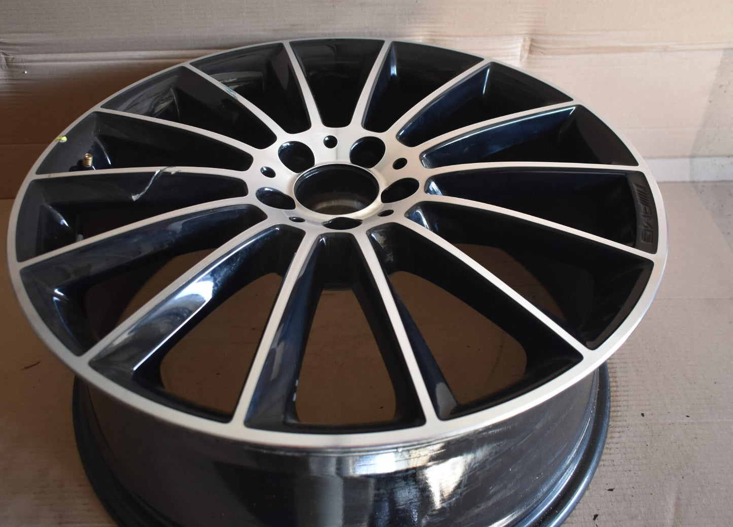 1x Original Mercedes w213 E Klasse AMG Alufelge a2134012200 8Jx20 ET 43
