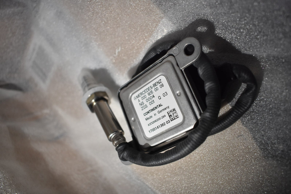 1x Original Mercedes NOX Sensor a0009050008 W222 W906