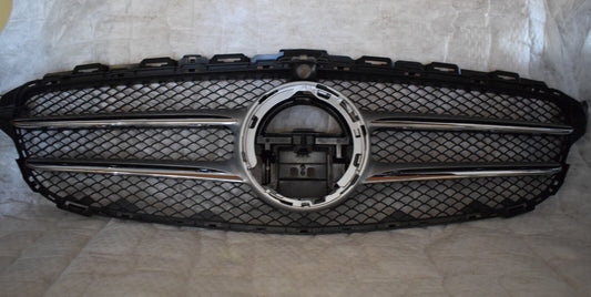 Original Mercedes Kühlergrill Grill w205 C Klasse Limousine T Modell a2058881200