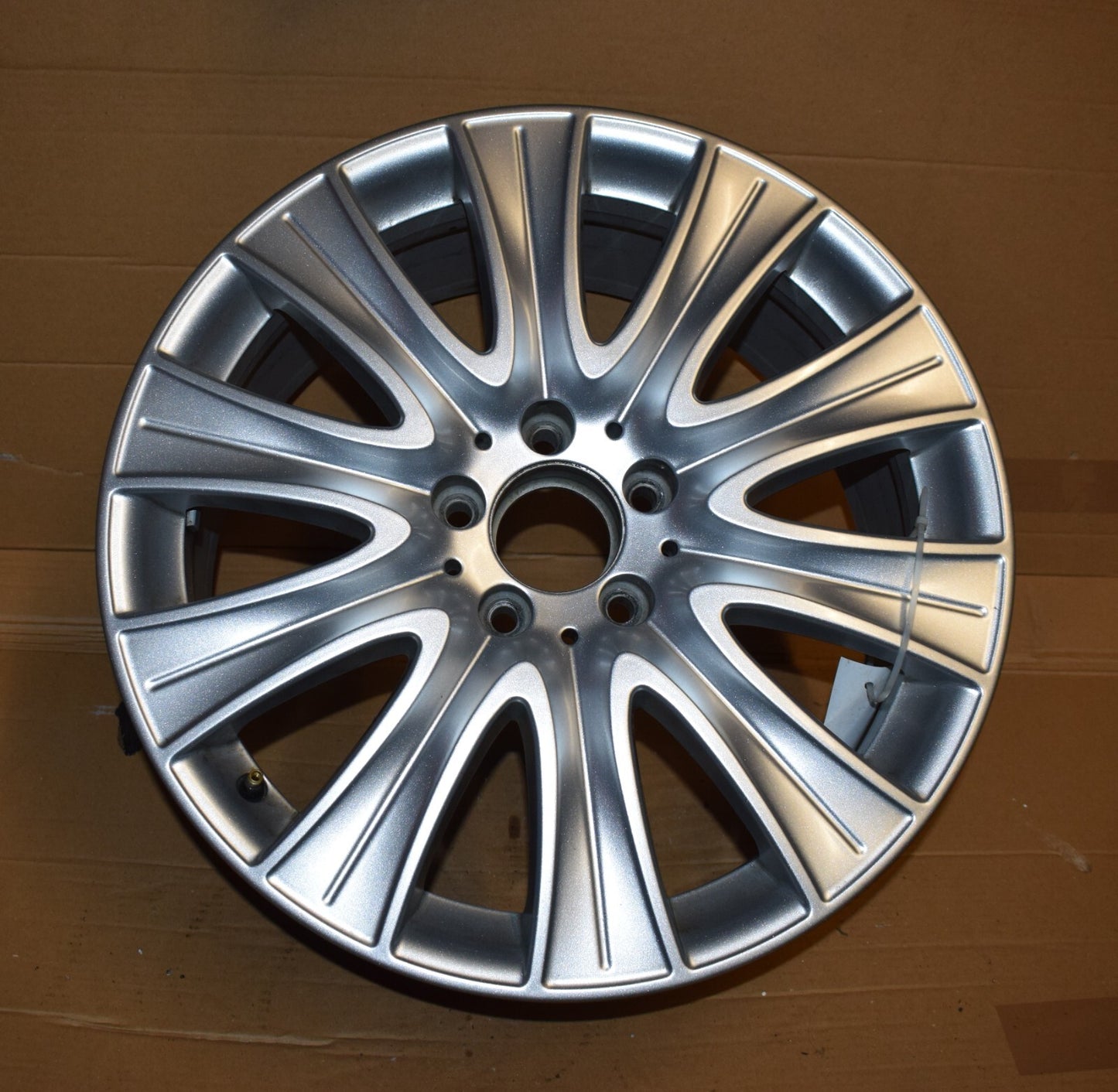 1x Original Mercedes w222 S Klasse Alufelge A2224010902 8Jx18 ET41