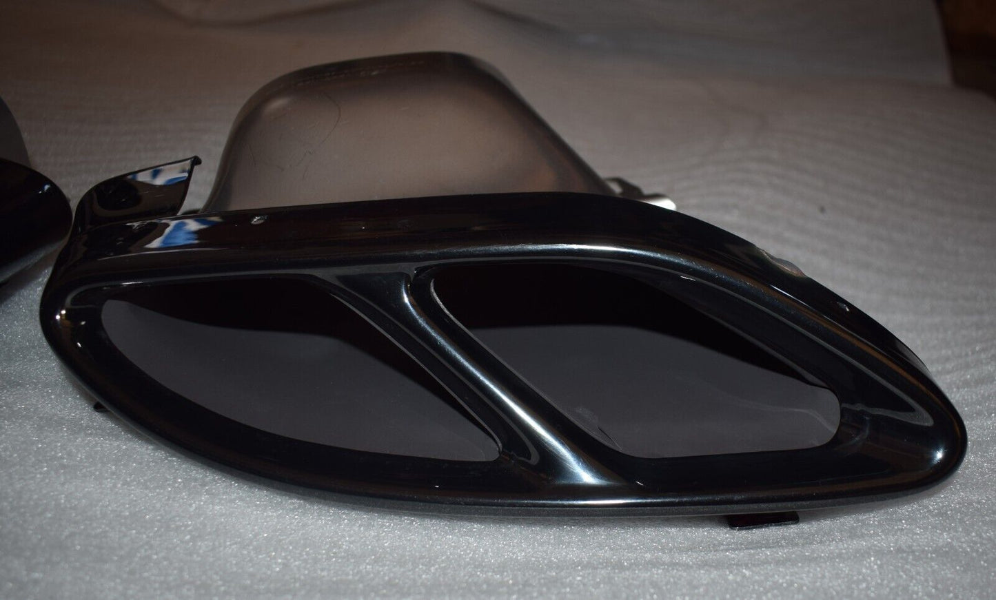 Original Mercedes SLK r172 C Klasse w205 Auspuffblende Paar AMG a1724903500
