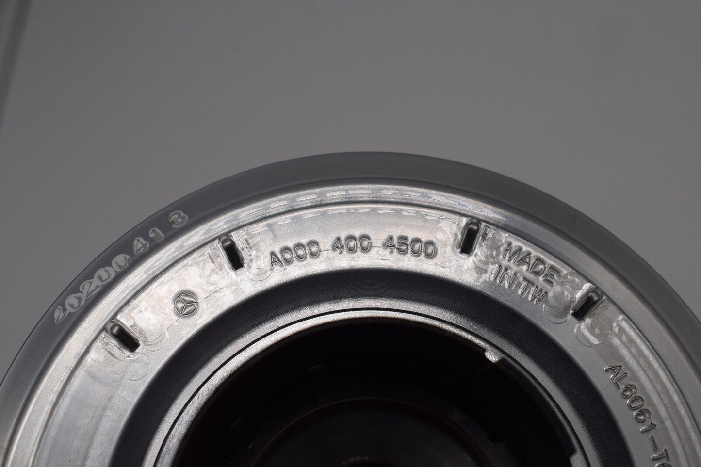 Original Mercedes GLE GLS w167 Nabdeckel Raddeckel A0004004500