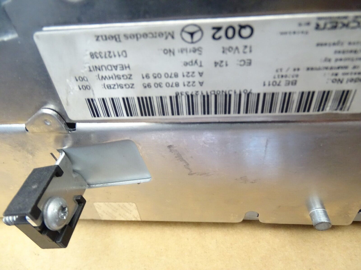 Mercedes W221 Headunit Comand DVD-Wechsler Navi 2218703095 A 2218700591
