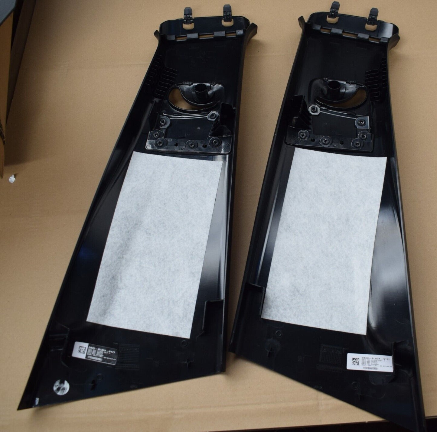 Original Mercedes A Klasse V177 Verkleidung rechts links a1776908502 B Säule