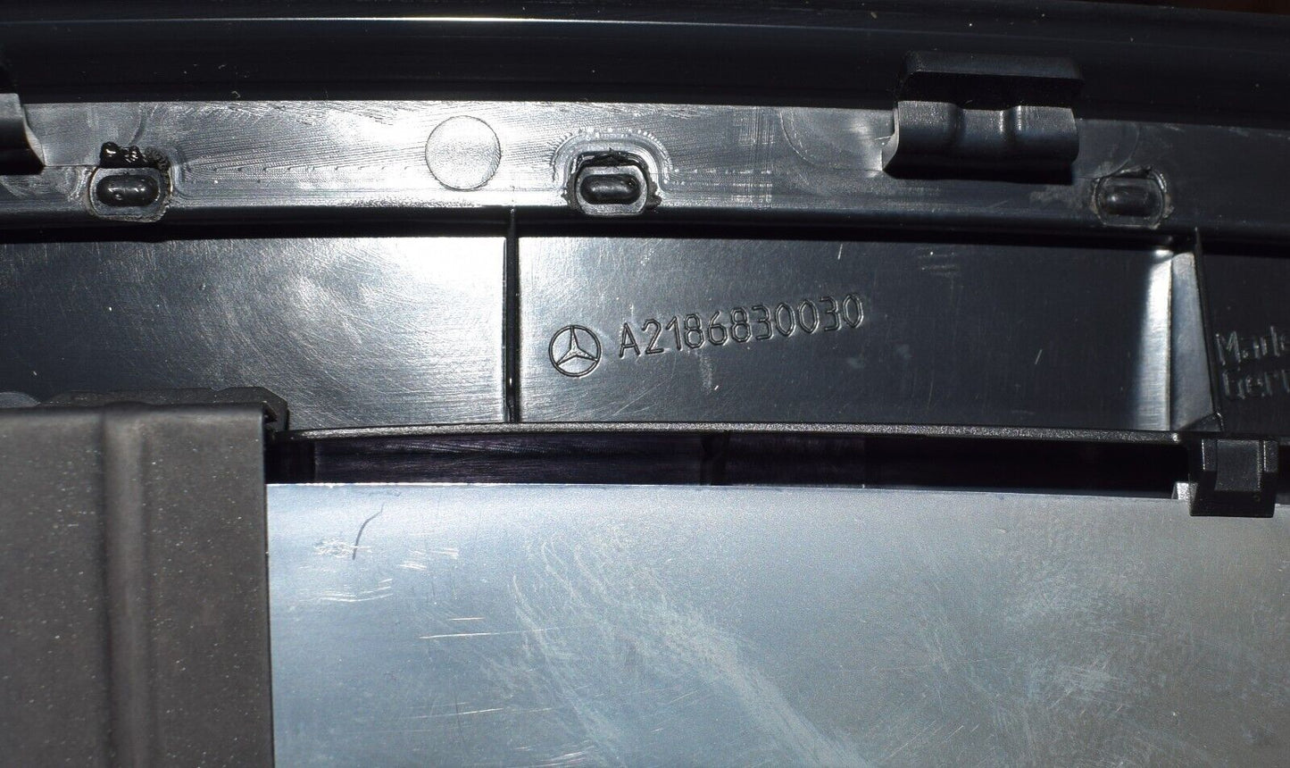 Original Mercedes CLS w218 Bremsleuchte Hutablage a2186830030