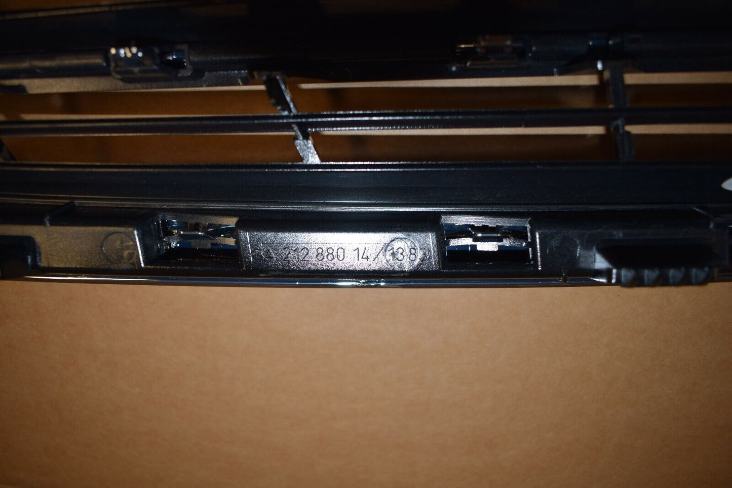Original Mercedes w212 E Klasse Kühlergrill a21288014 Grill