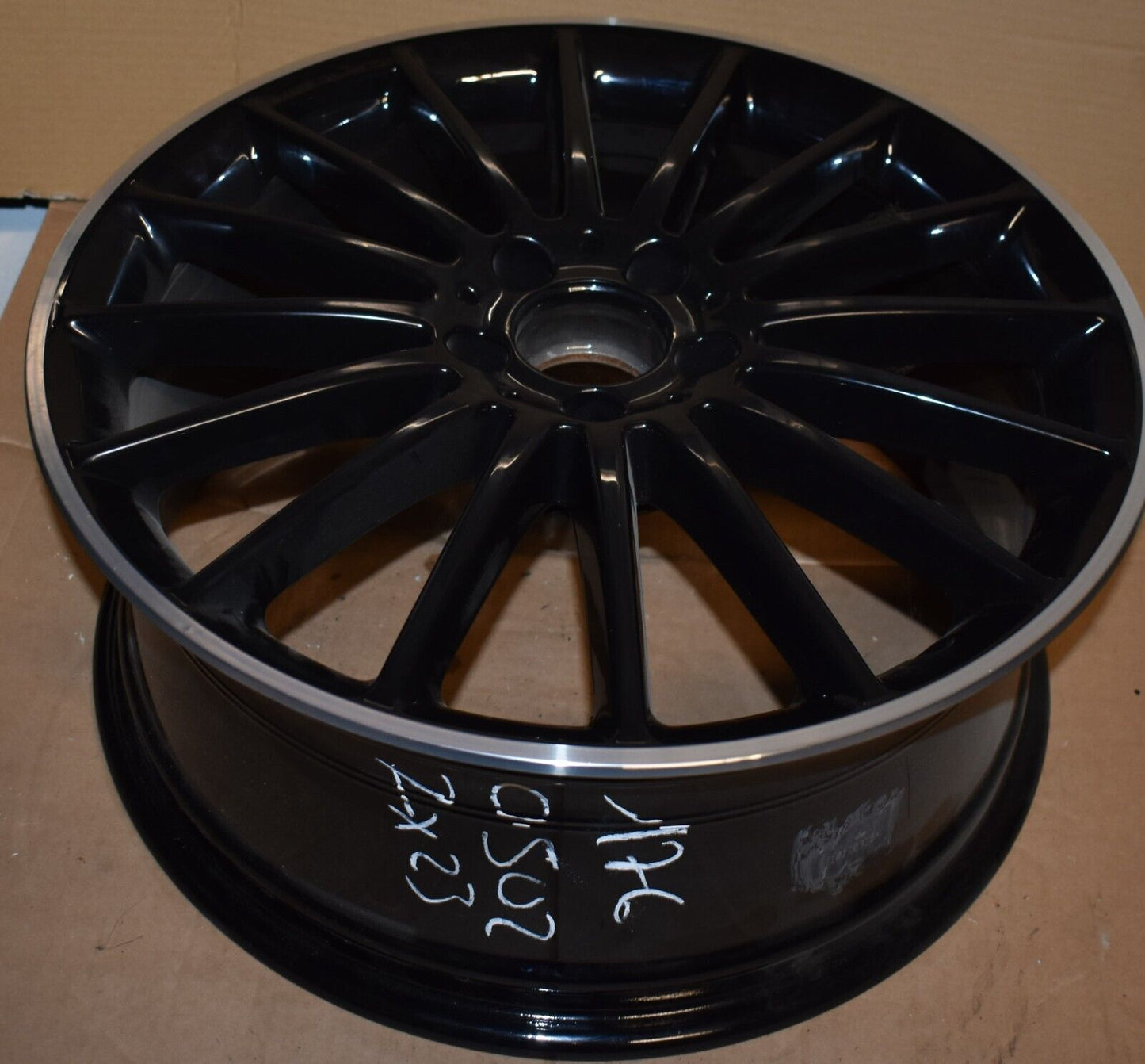 Original Mercedes w176 A Klasse AMG Alufelge A1764010502 8Jx18 H2 ET48 Felge