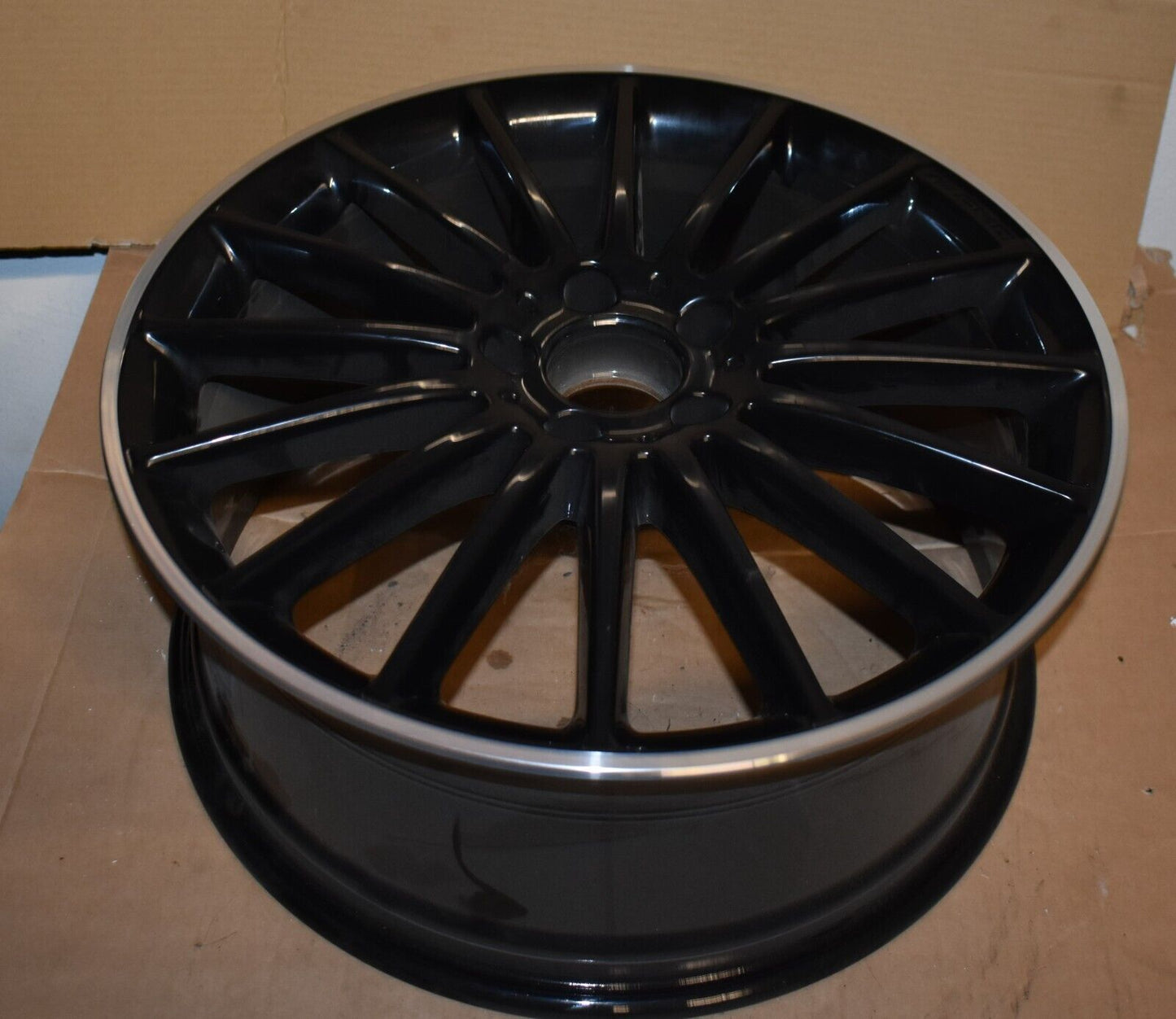 Original Mercedes w176 A Klasse AMG Alufelge A1764010502 8Jx18 H2 ET48 Felge
