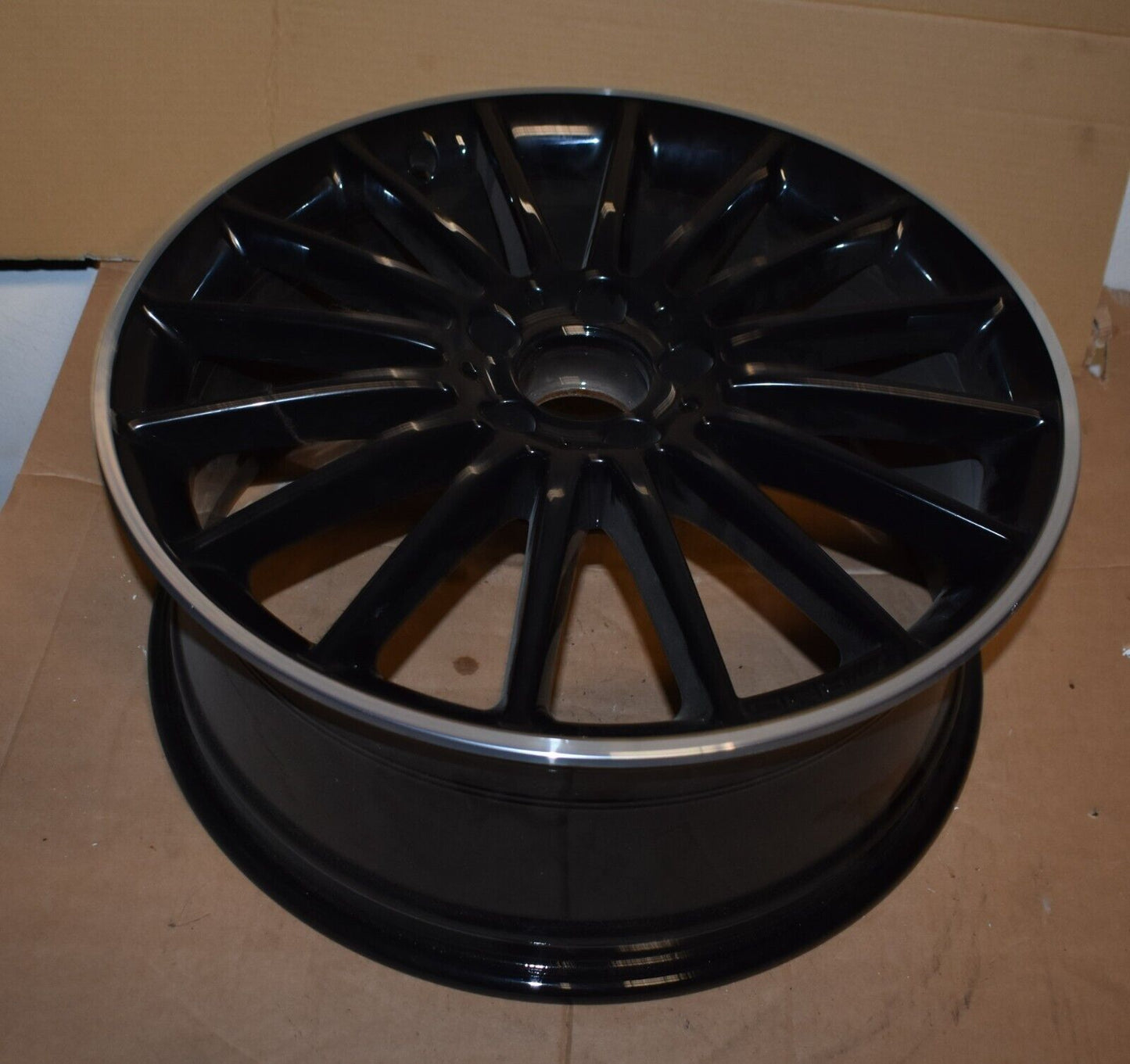 Original Mercedes w176 A Klasse AMG Alufelge A1764010502 8Jx18 H2 ET48 Felge