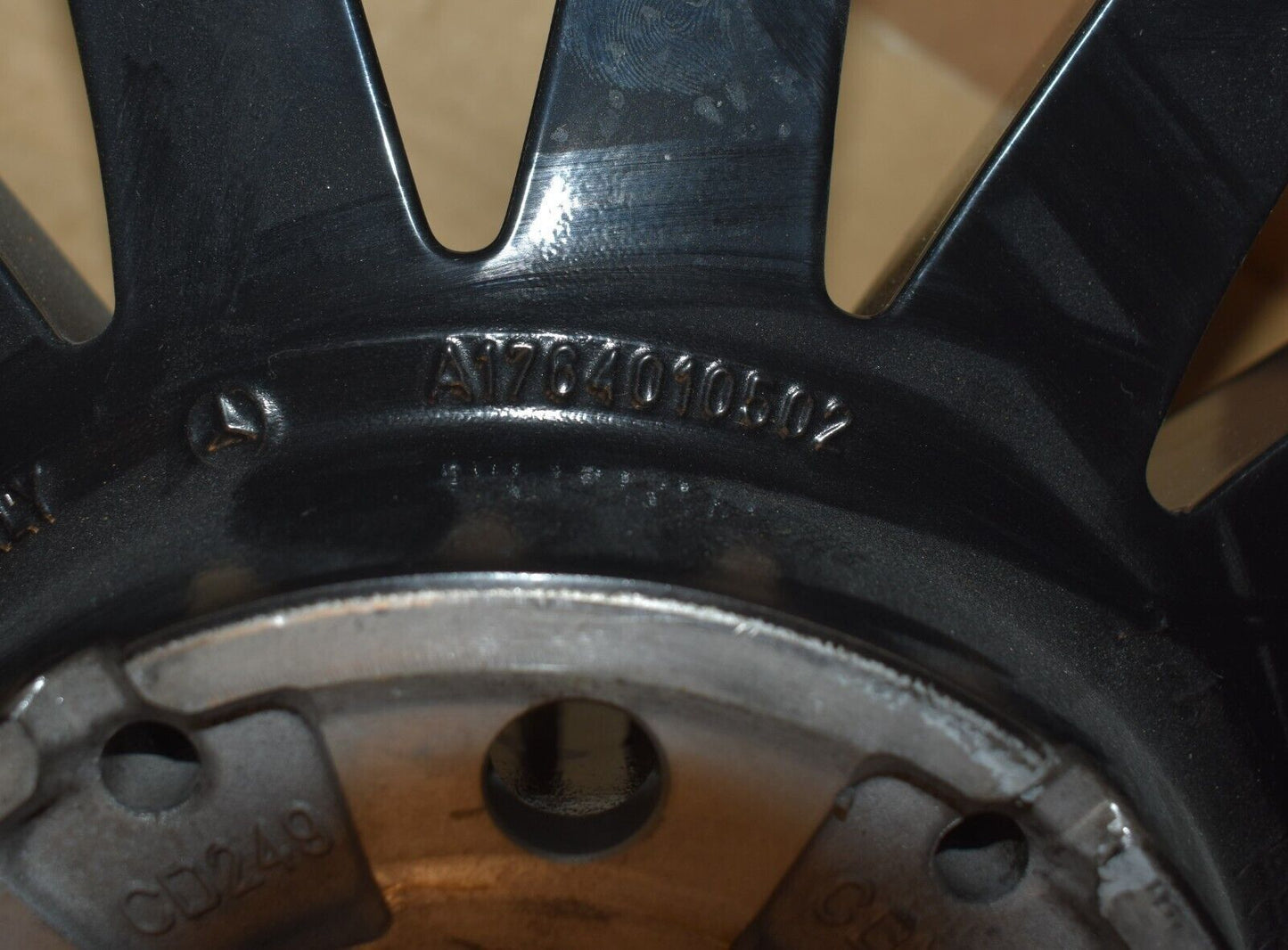 Original Mercedes w176 A Klasse AMG Alufelge A1764010502 8Jx18 H2 ET48 Felge