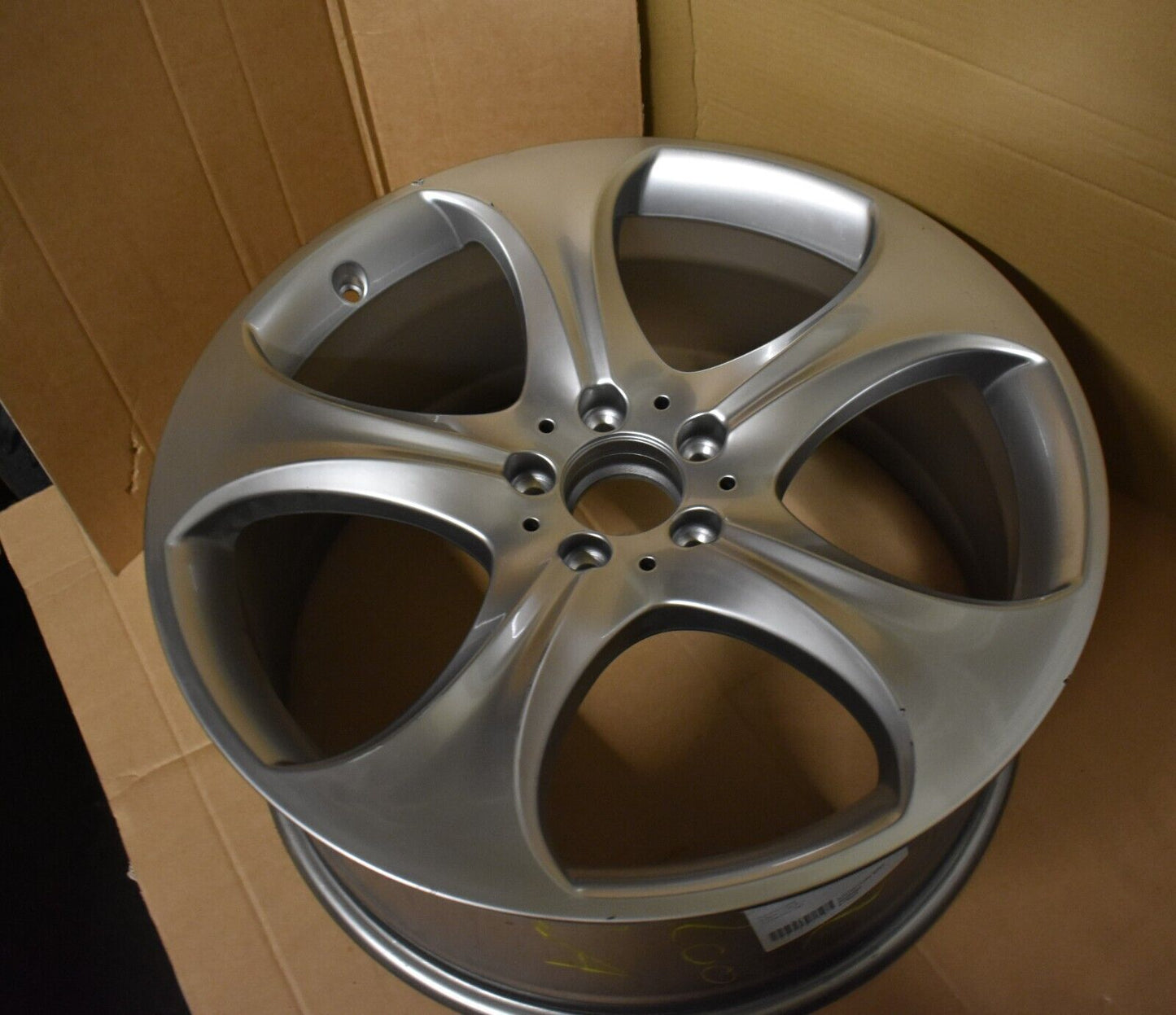 1x Original Mercedes w222 Alufelge a2224012200 8,5Jx20 ET36,5