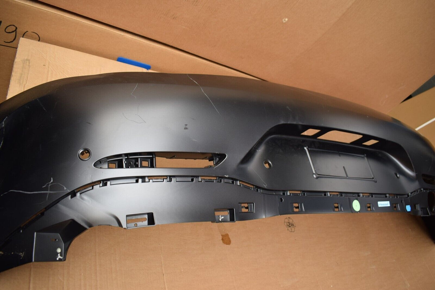 Original Mercedes GT X290 Stoßstange hinten roh A2908853200