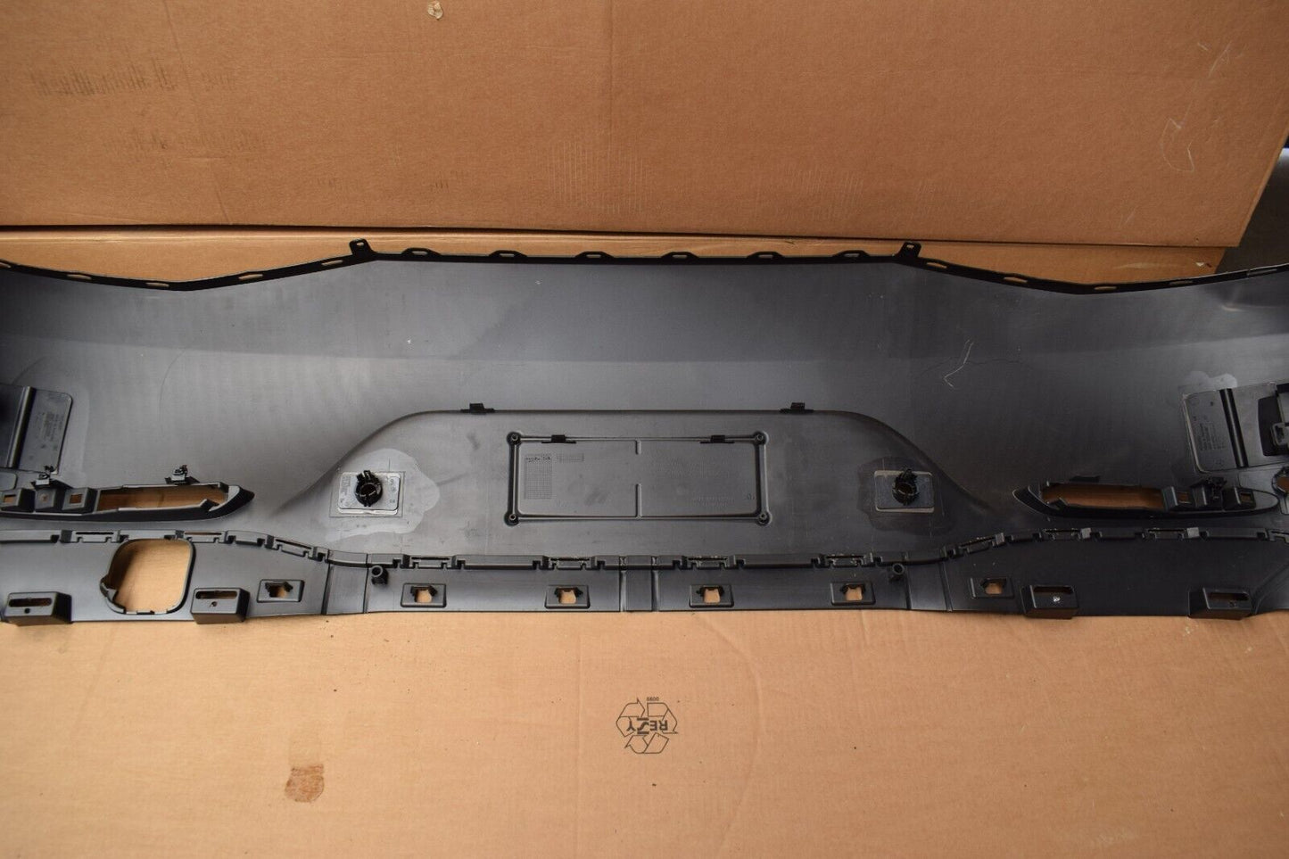 Original Mercedes GT X290 Stoßstange hinten roh A2908853200