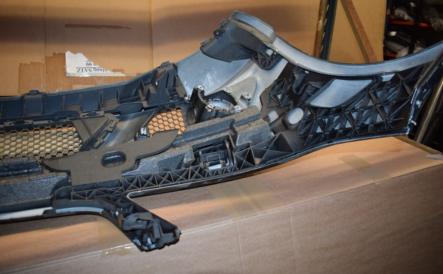Original Mercedes w204 Stoßstange vorne C Klasse AMG