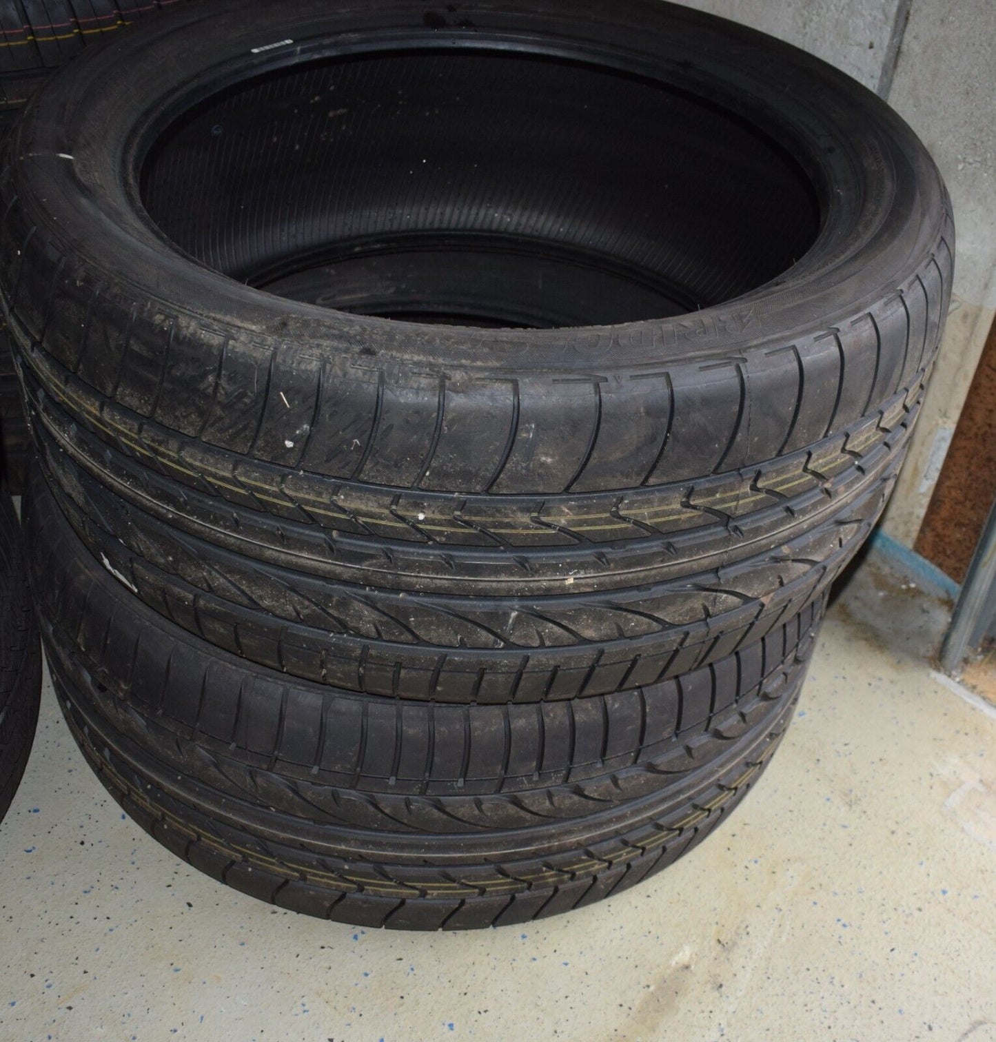 2x Bridgestone Dueler H/ P Sport N-O 285 40 21 109h 2018 volles Profil