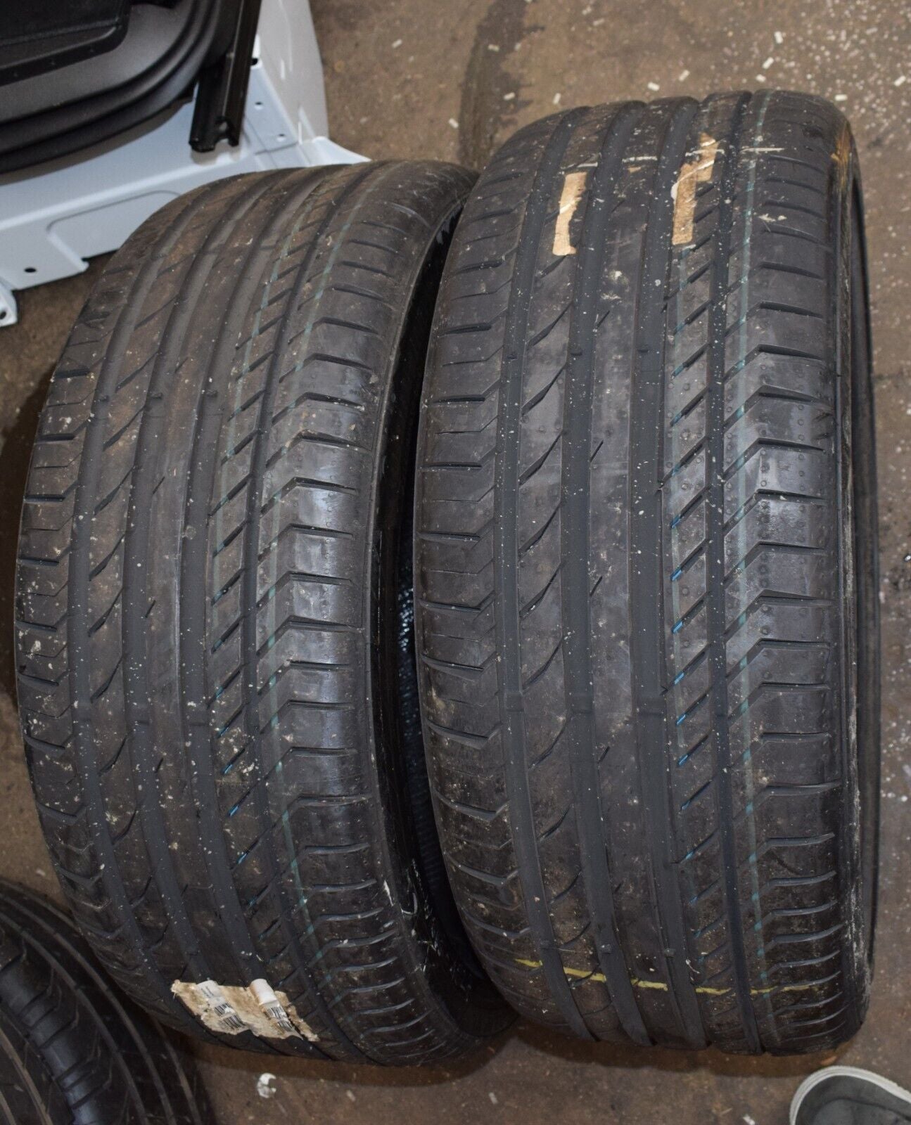 2x Continental Sommerreifen Contisportcontact5 SSR MOE 225 40 18 92W 2013 7mm