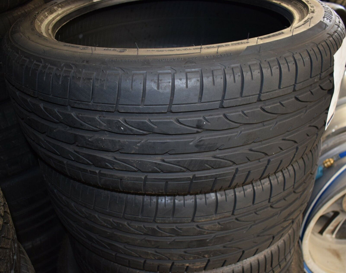 2x Bridgestone Sommerreifen 235 55 19 95V Dueller MOE Runflat 2017 7mm