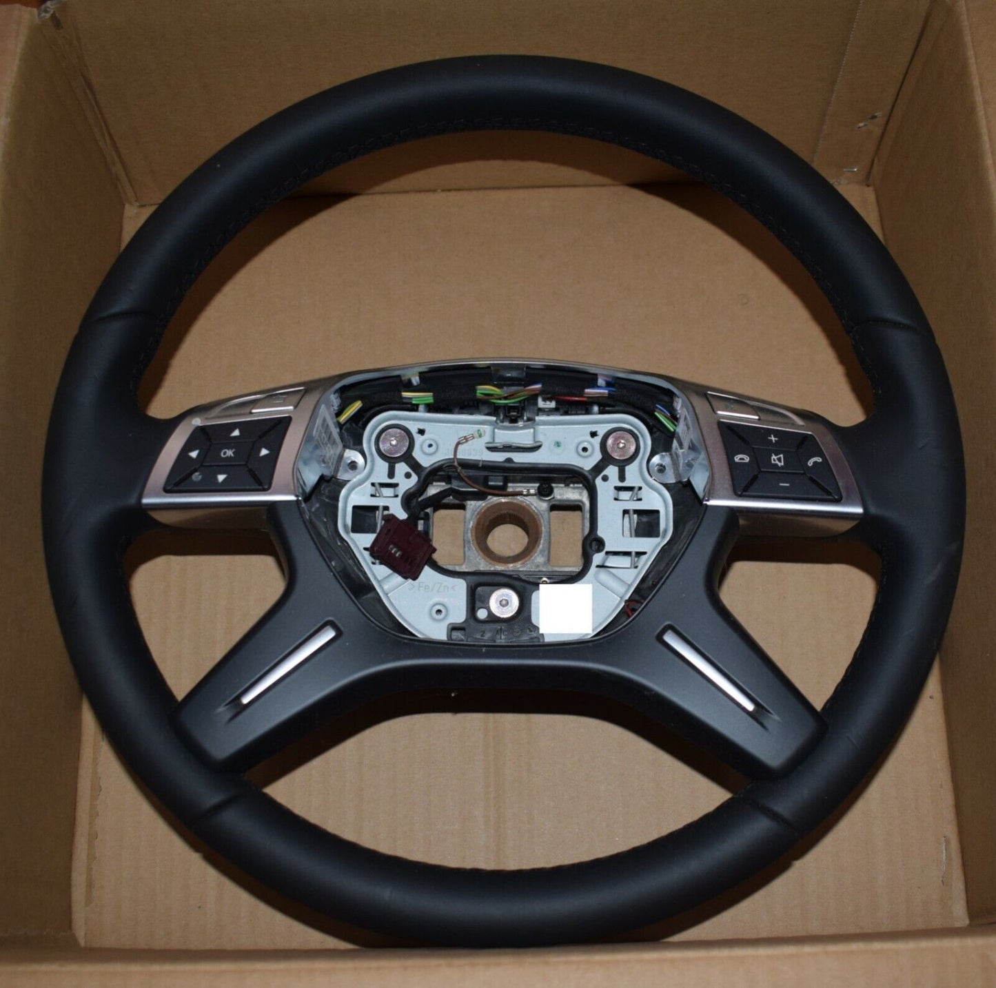 Original Mercedes Lederlenkrad B Klasse w246 a2464603203 schwarz Leder Lenkrad