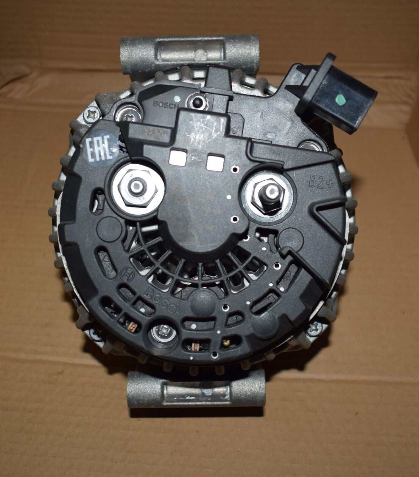 Original Bosch Lichtmaschine Drehstromgenerator 0124625023