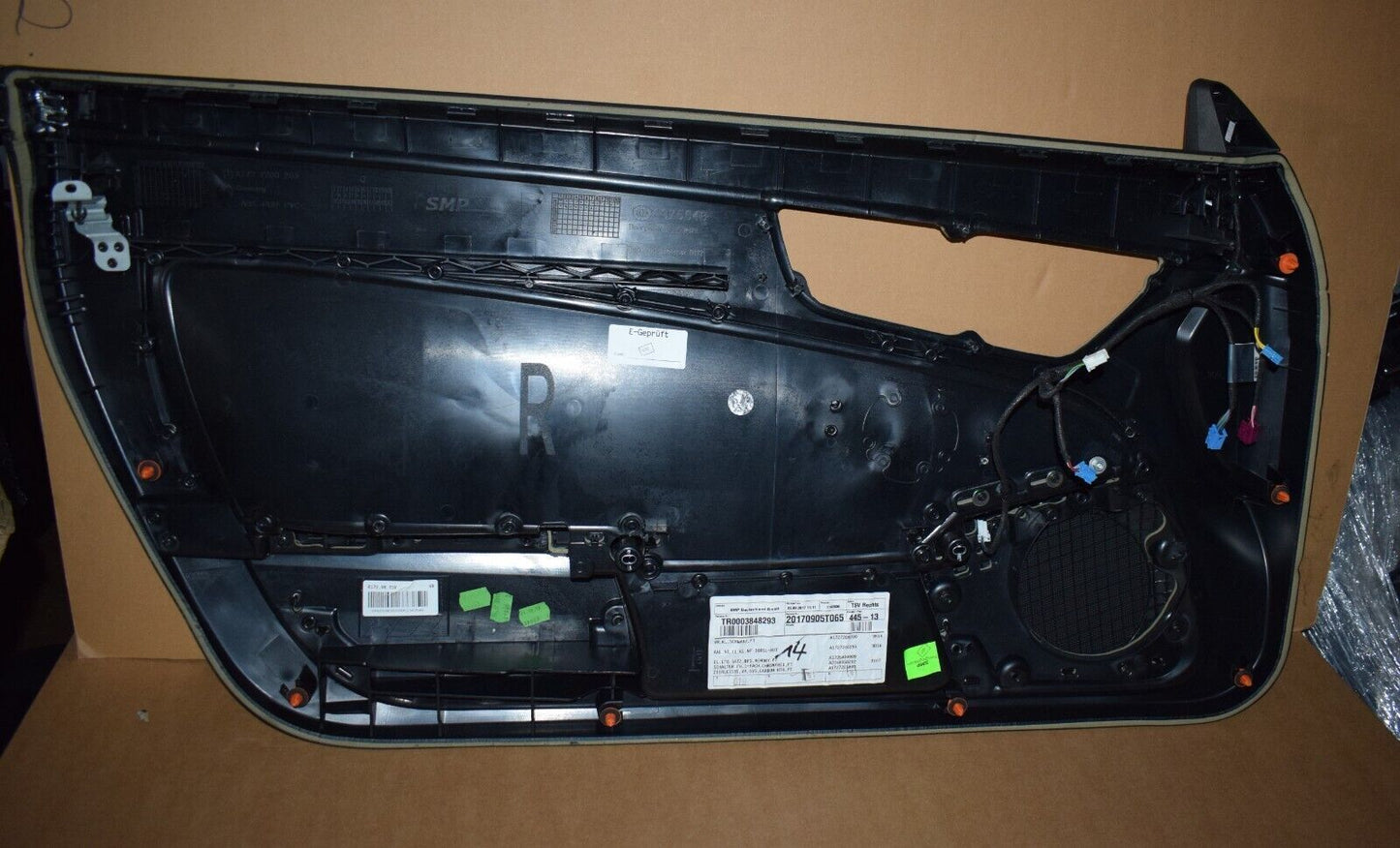 Original Mercedes SLK R172 Türpappen Türverkleidung schwarz rot rechts