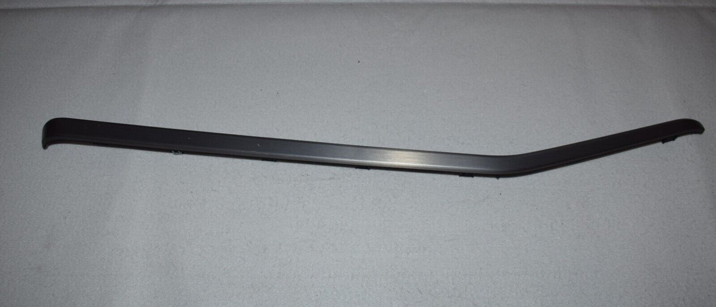 Original Mercedes w212 E Klasse Zierleiste vorne links unten a2127201922