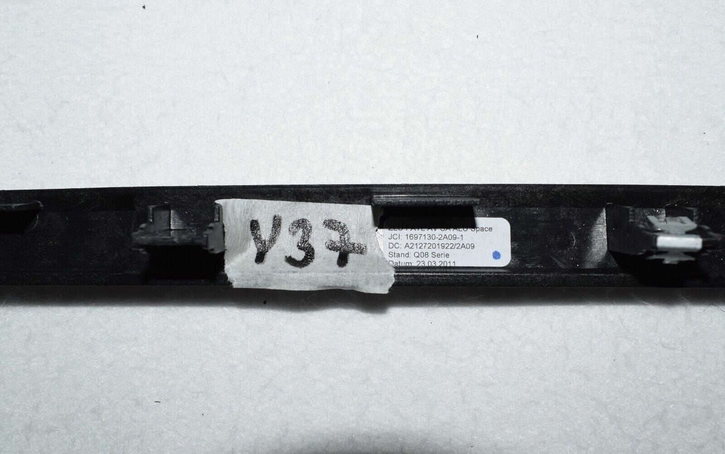 Original Mercedes w212 E Klasse Zierleiste vorne links unten a2127201922