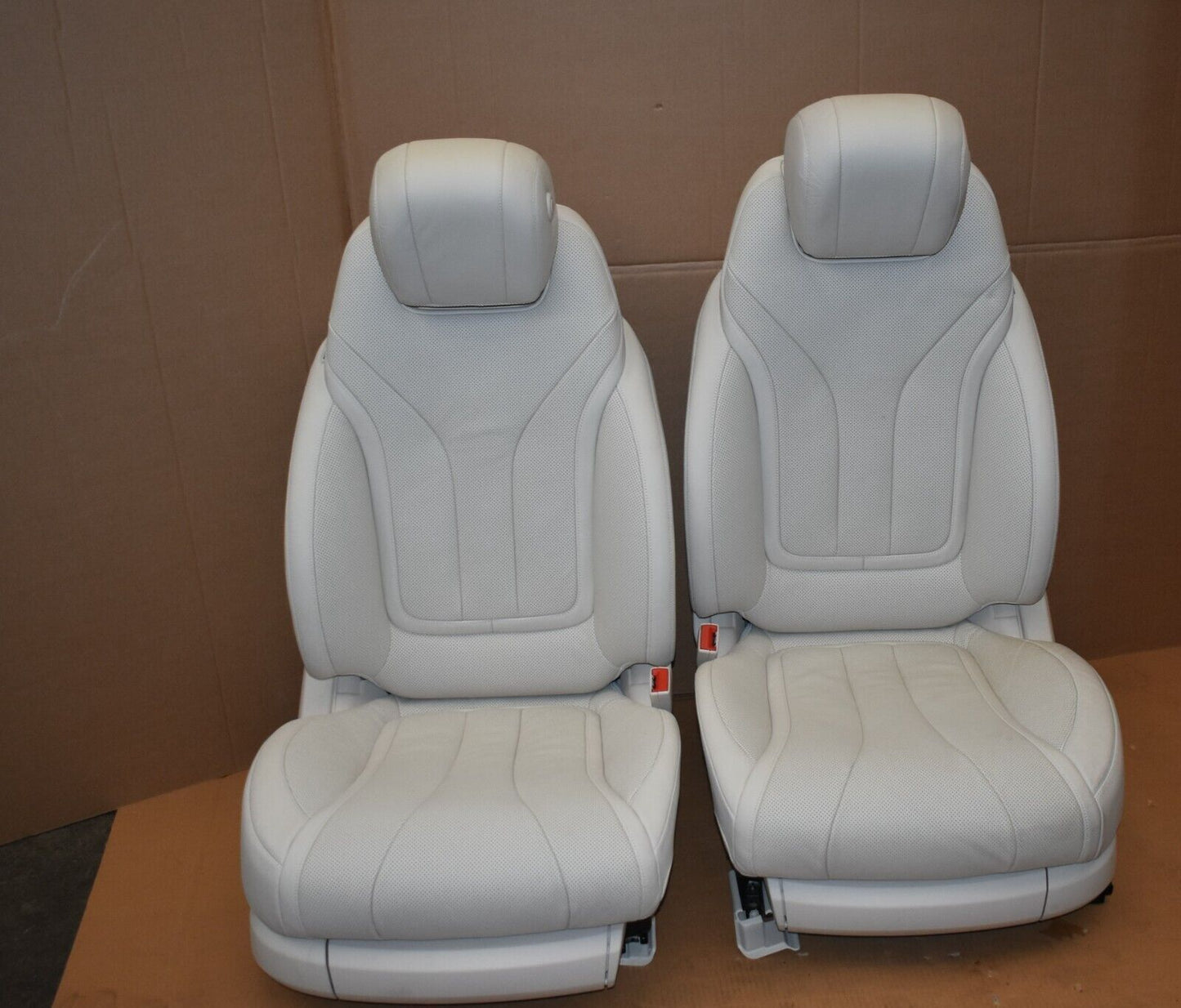 Original Mercedes w217 S Coupe Innenausstattung Sitze vorne hinten weiß Leder