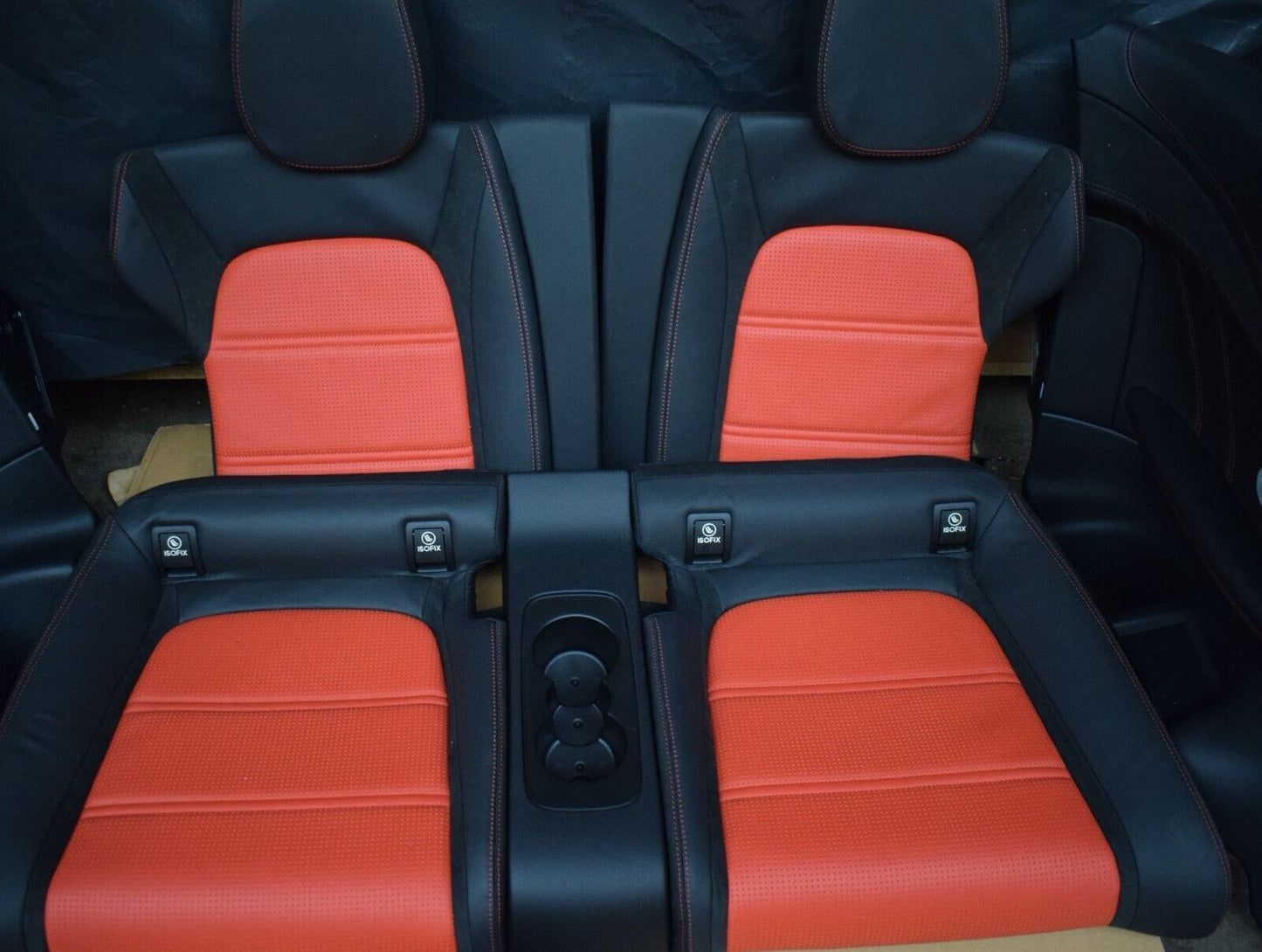 Original Mercedes AMG 205 C Klasse Cabrio Innenausstattung Performance Sitze rot