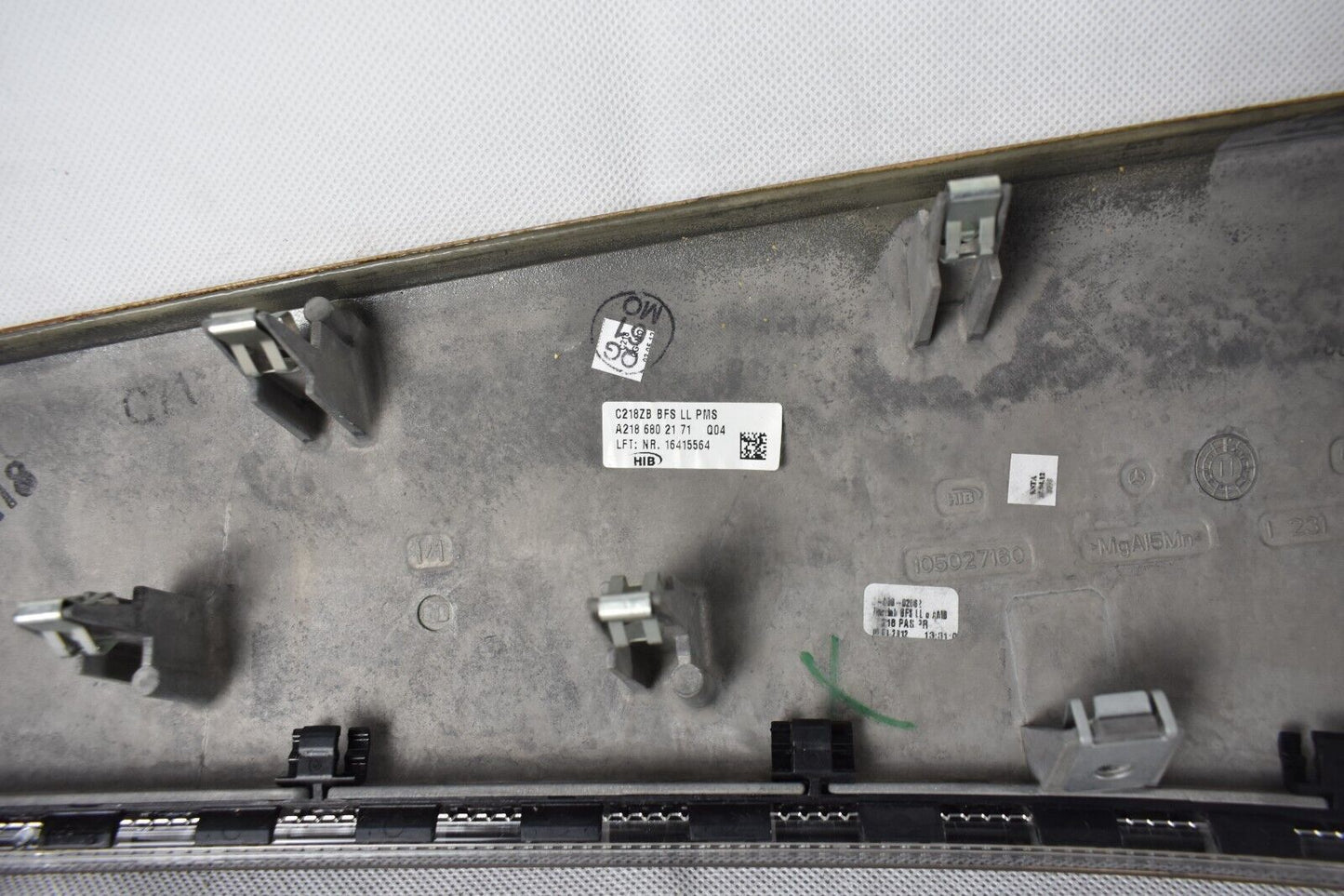 Original Mercedes w218 CLS Holzleiste Armaturenbrett A2186802471 Pappel hell