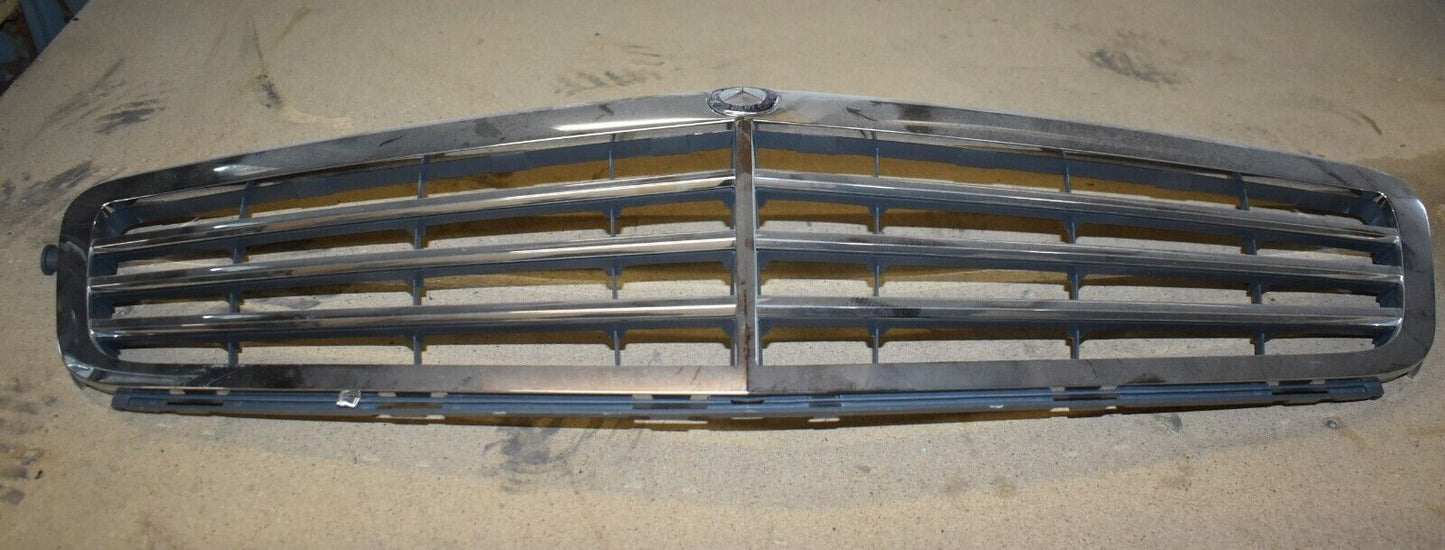 Original Mercedes Kühlergrill Grill w204 C Klasse a2048801283