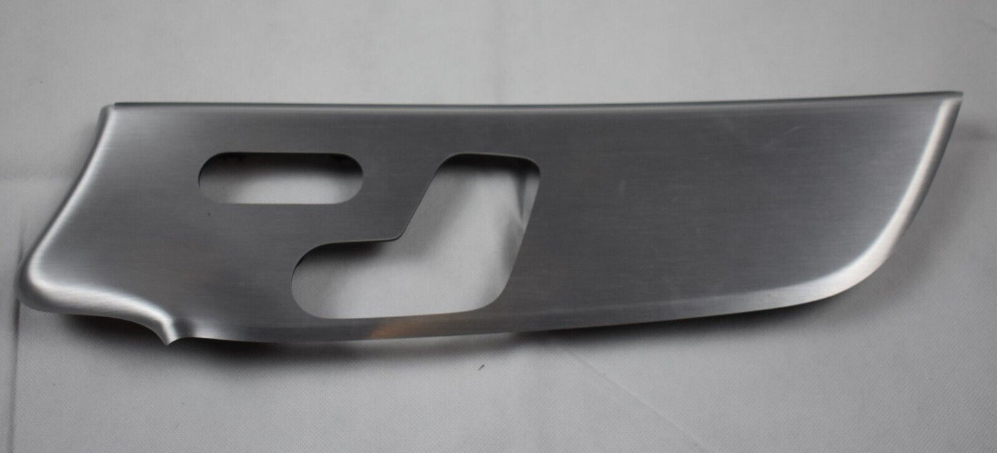 Original Mercedes w177 A Klasse CLA Zierblende a1777209001 Chrom vorne rechts