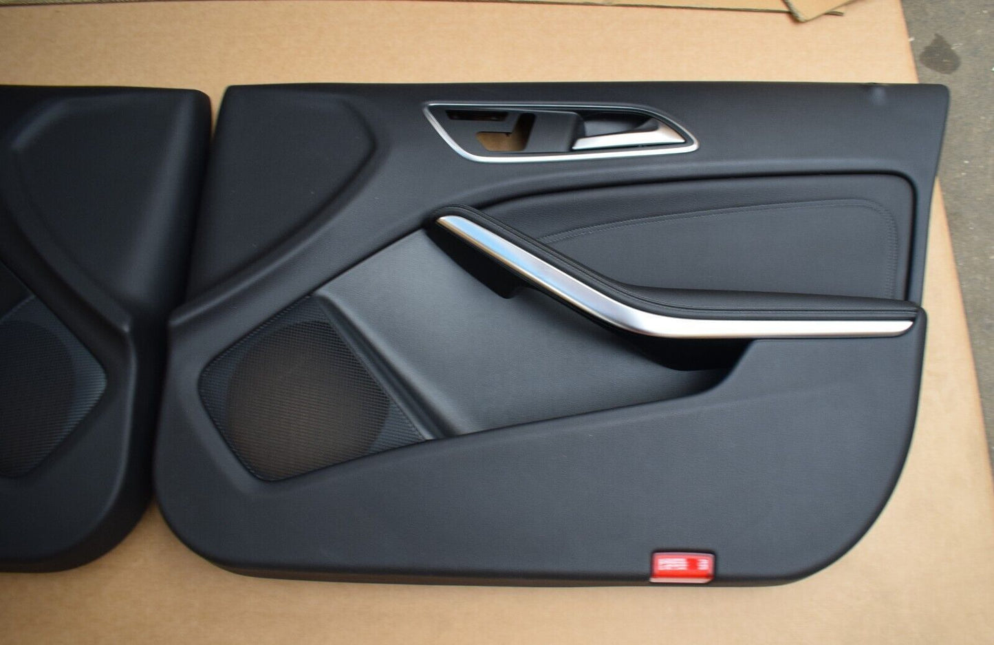 Original Mercedes w176 A Klasse Türverkleidung Satz Türpappen schwarz