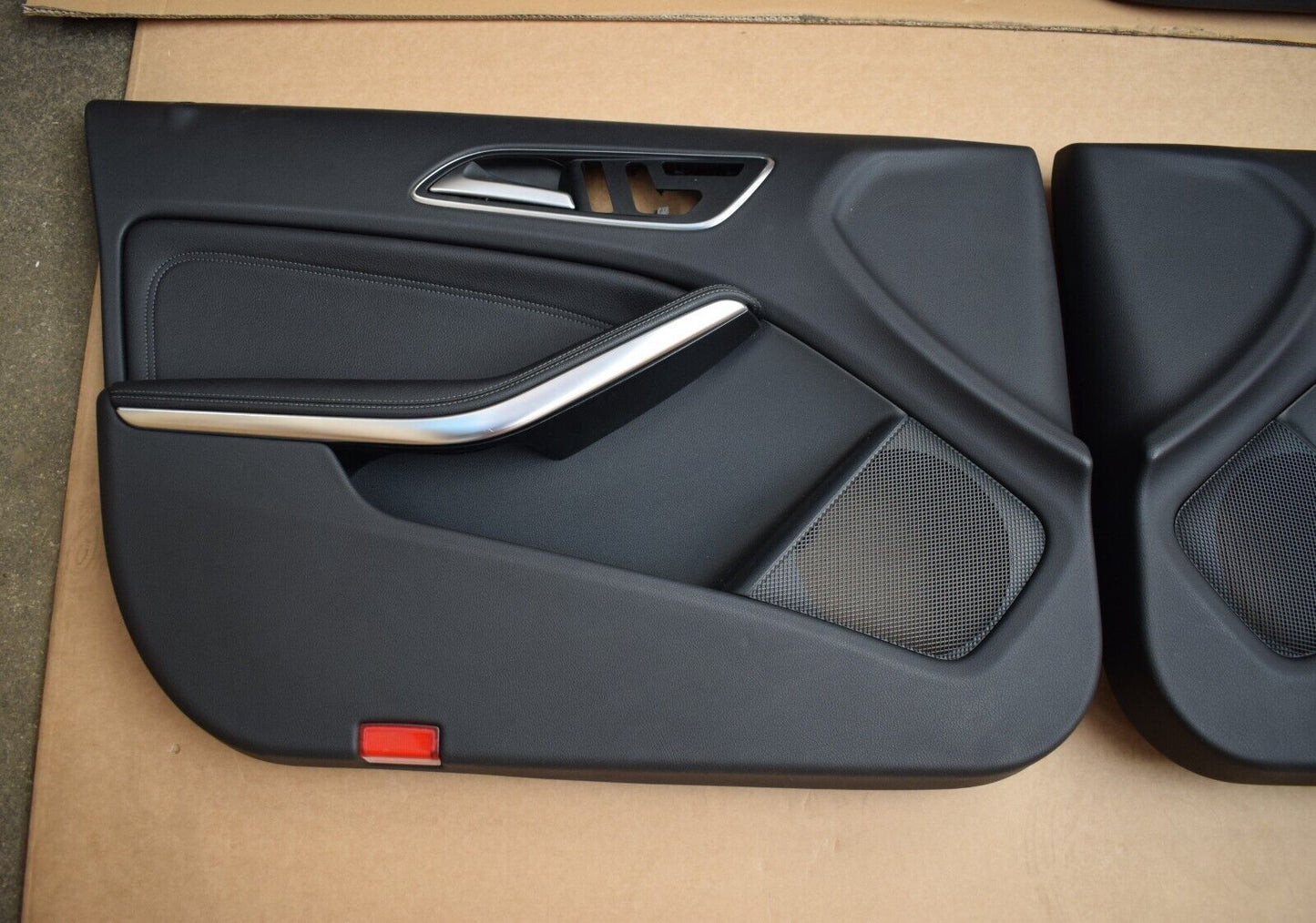 Original Mercedes w176 A Klasse Türverkleidung Satz Türpappen schwarz