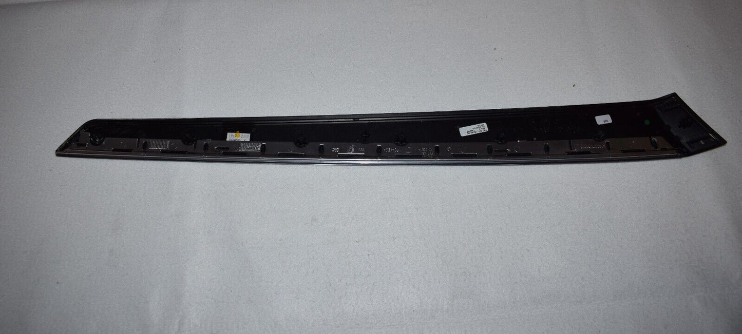 Original Mercedes w212 E Klasse Zierleiste vorne links a2127200122 Eukalyptus