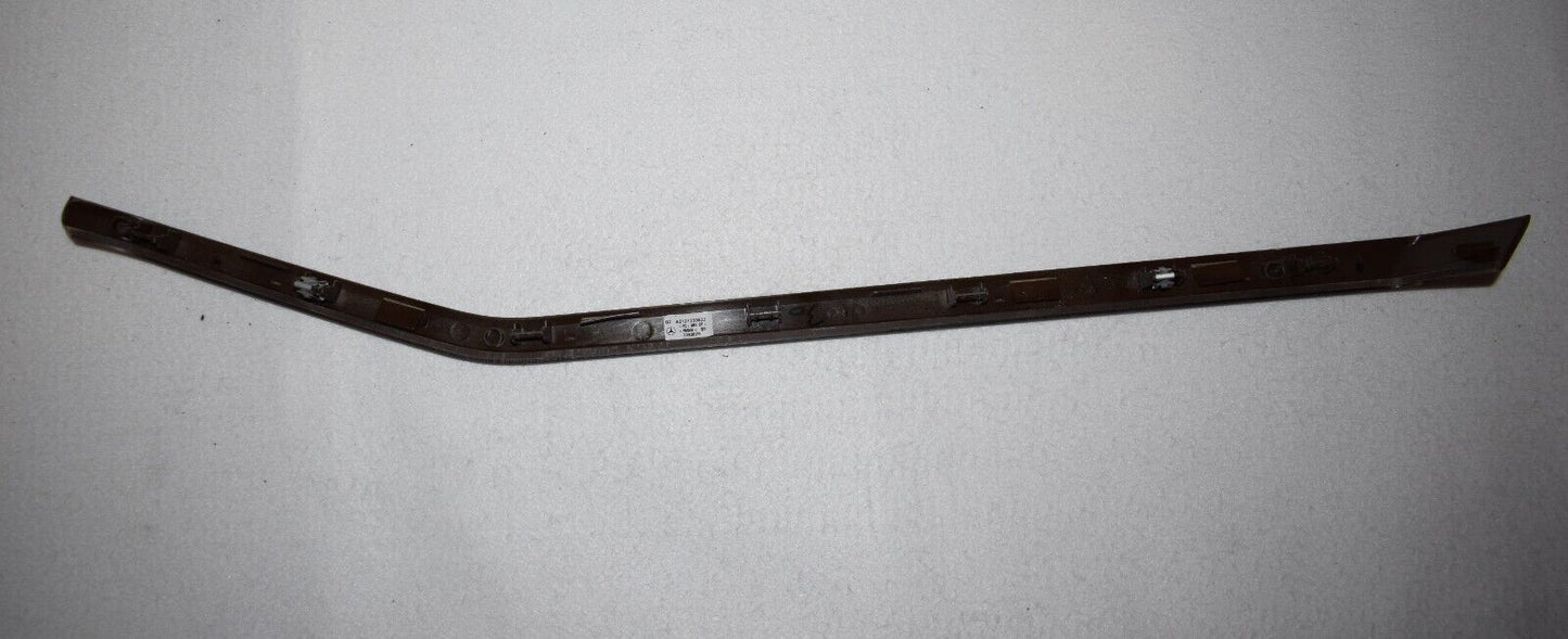 Original Mercedes w212 E Klasse Zierleiste hinten links unten a2127300922