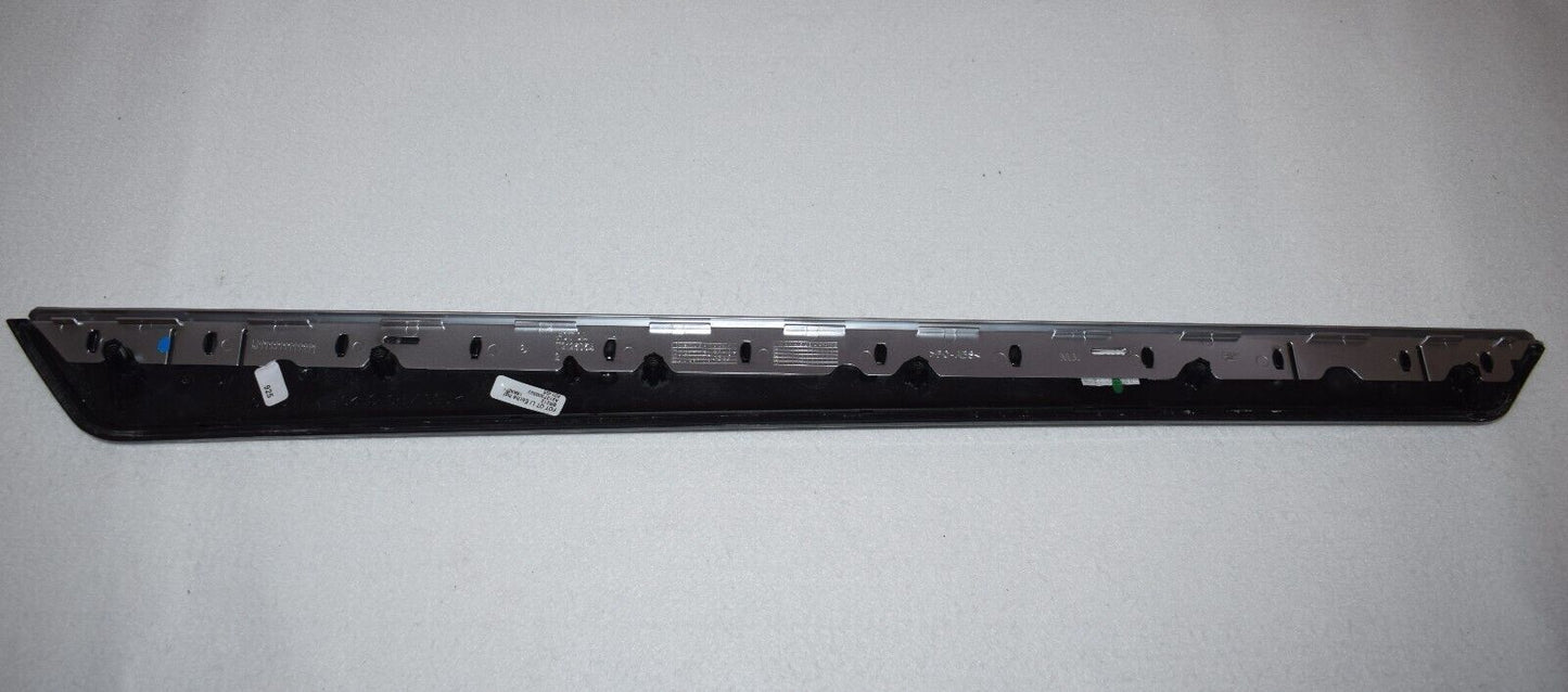 Original Mercedes w212 E Klasse Zierleiste hinten links a2127300522 Esche