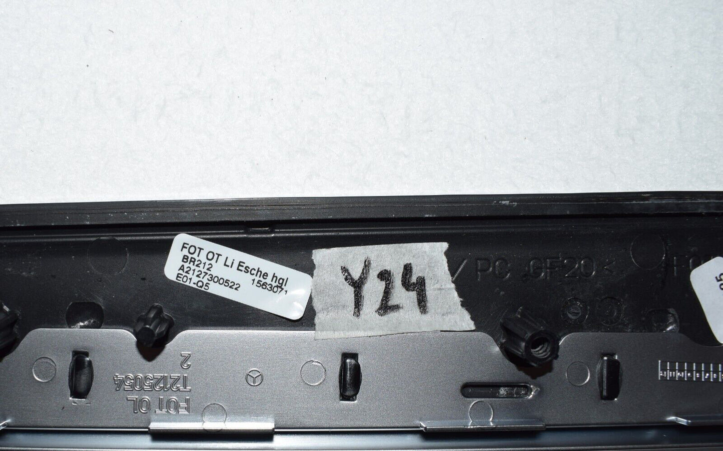 Original Mercedes w212 E Klasse Zierleiste hinten links a2127300522 Esche