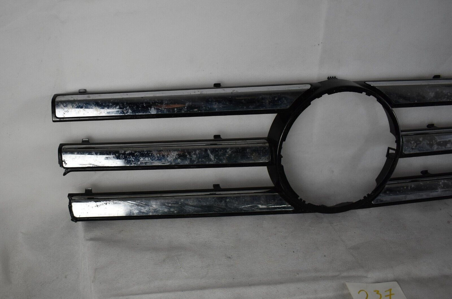 Original Mercedes G Klasse Kühlergrill a4638881215 w463 Grill