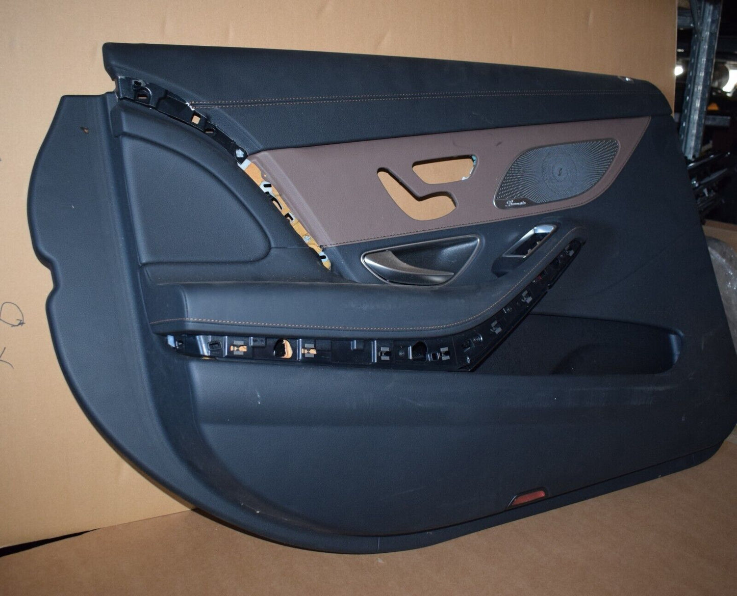 Original Mercedes S Klasse x222 Maybach Türverkleidung Türpappe hinten links