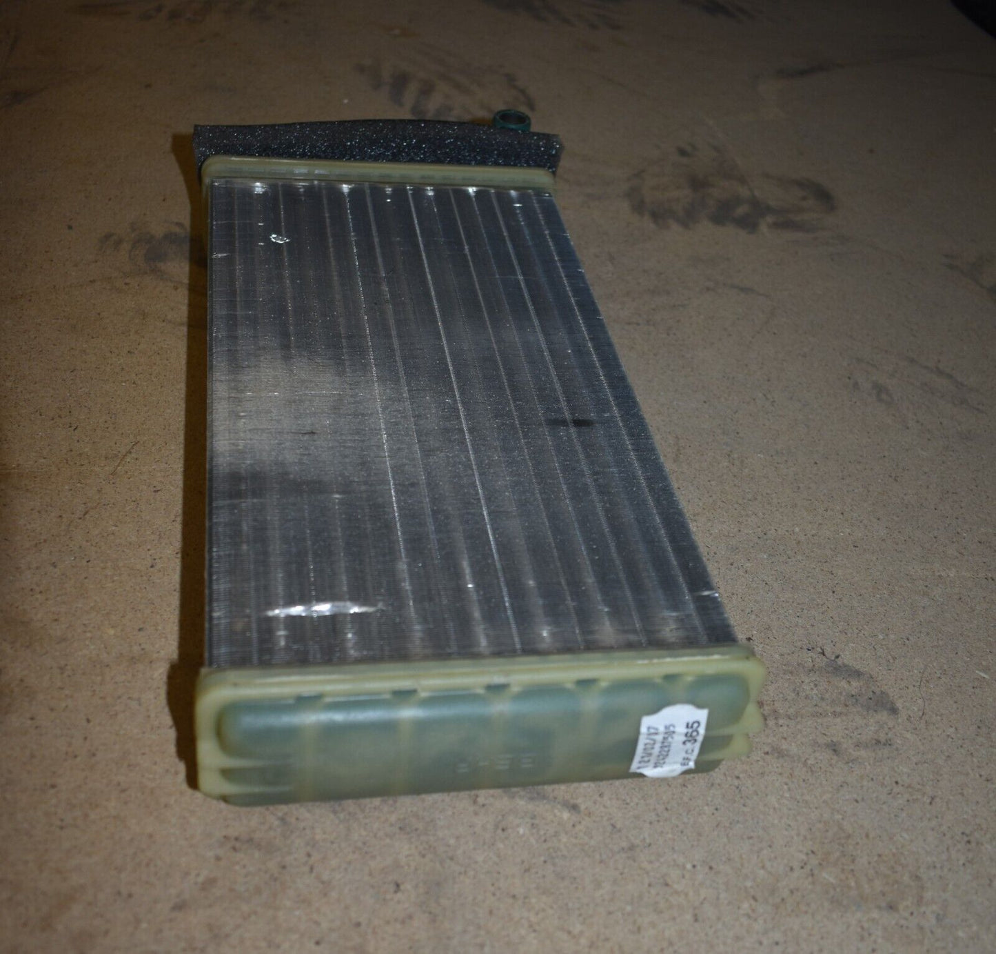 Original Mercedes T1 601 Wärmetausche 9242287505 Heizun Behr